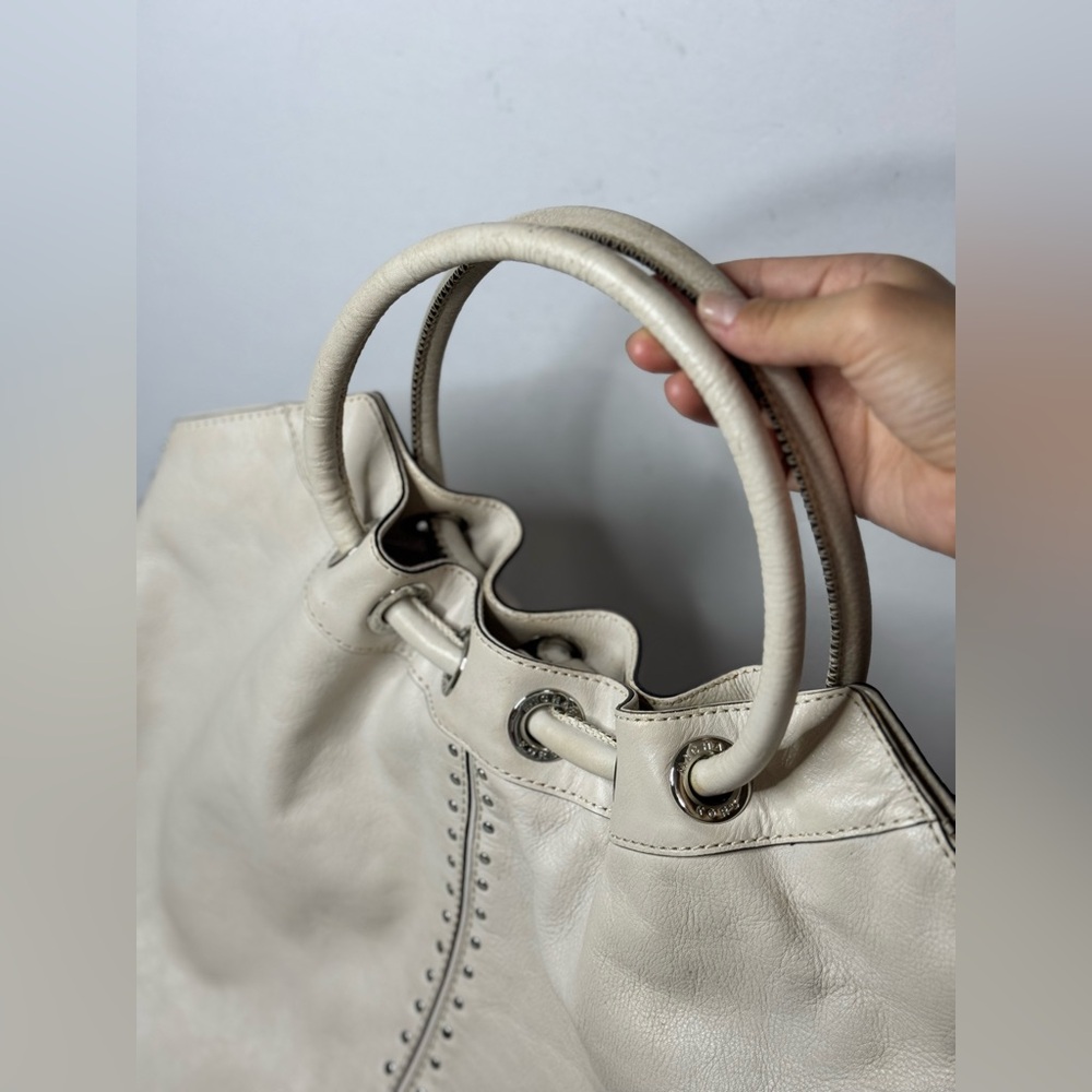 Michael Kors Astor Large Vanilla Leather Tote Bag - Picture 7 of 15